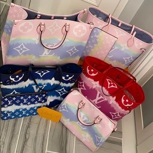 ❌all sold❌ Louis Vuitton Escale!